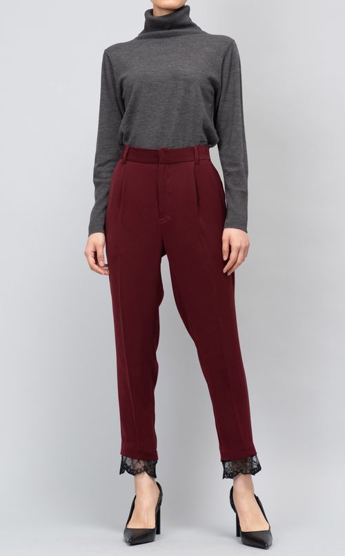 裾レース付ストレートパンツ