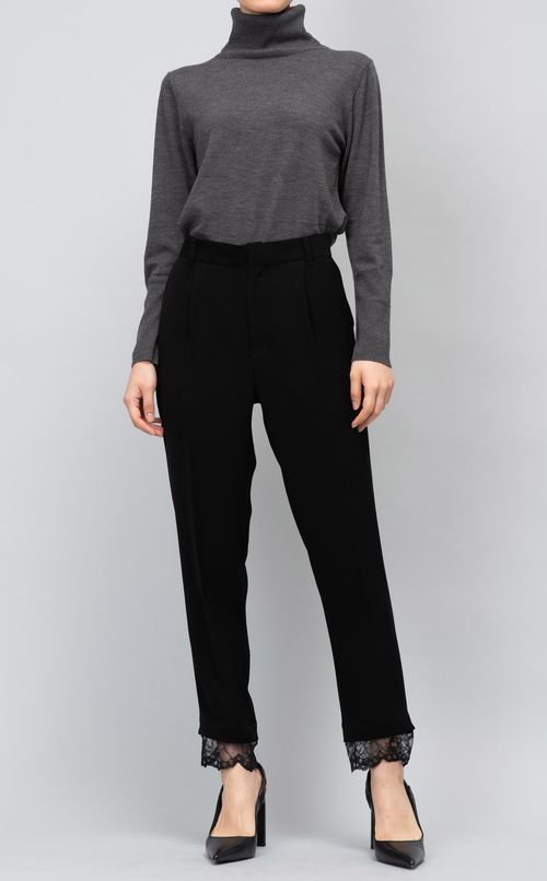 裾レース付ストレートパンツ