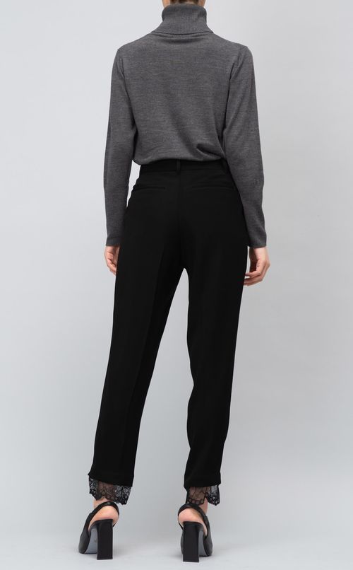 裾レース付ストレートパンツ