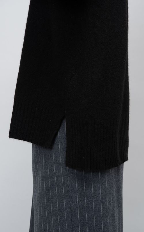 ハイネックニットプルオーバー