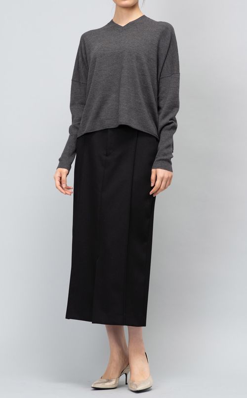 Vネックニットプルオーバー