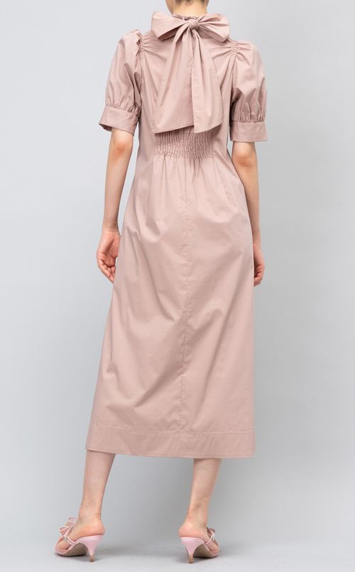 バックリボン刺繍ワンピース