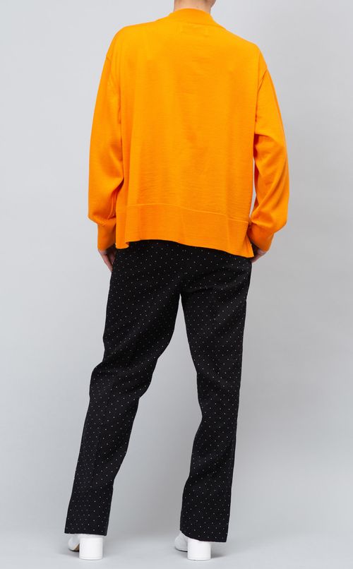 サイドスリットボリュームニット