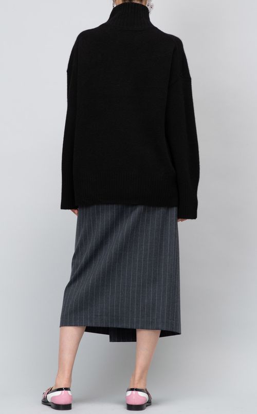 ハイネックニットプルオーバー