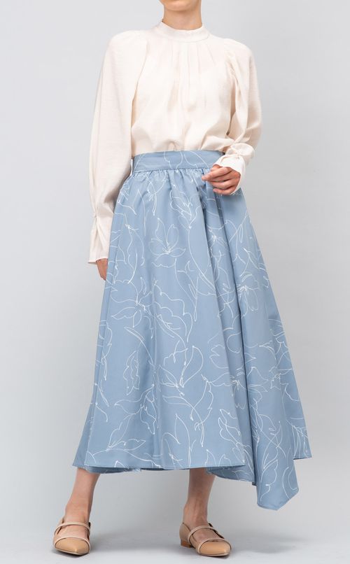 アシンメトリーフラワーモチーフスカート