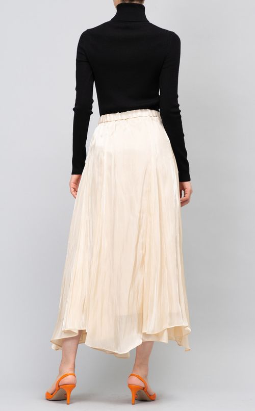 シアーサテンフレアスカート