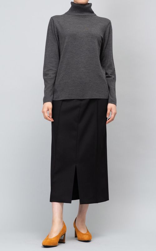 タートルネックニットプルオーバー