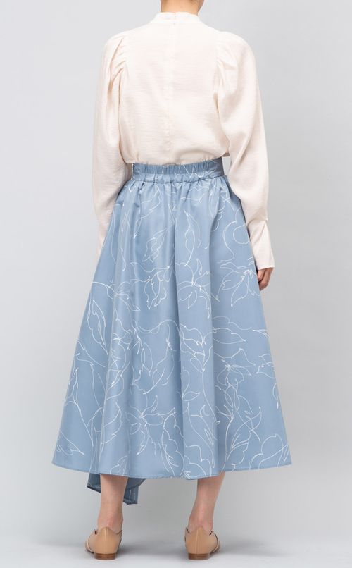 アシンメトリーフラワーモチーフスカート