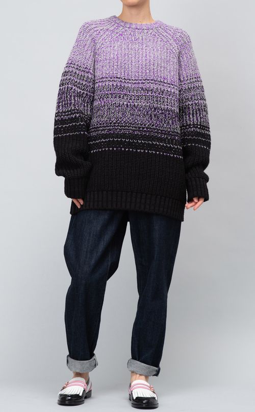 グラデーションカラーニット