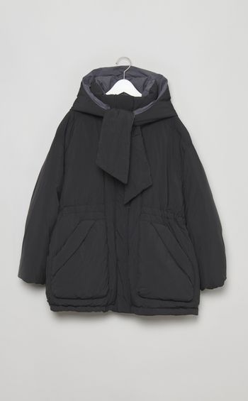 フーディリバーシブルダウンブルゾン