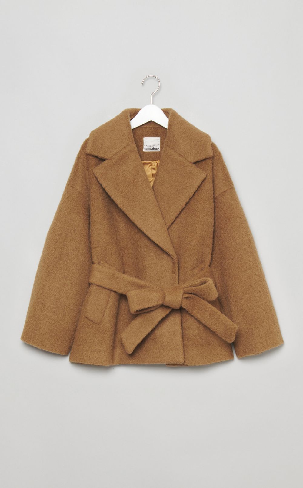 ベルト付きウールショートコート