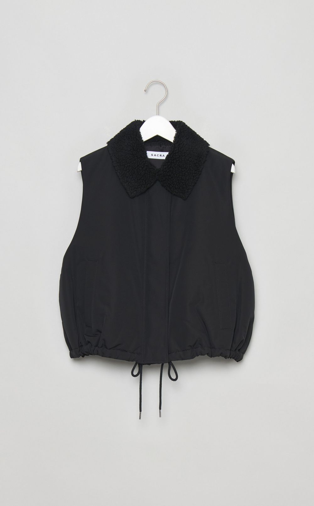 中綿ショートベスト