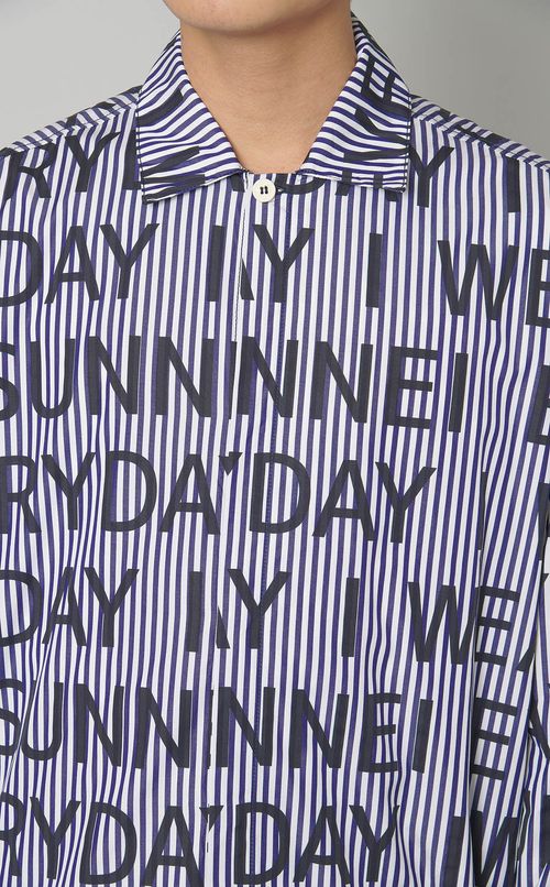 レタードオーバーシャツ