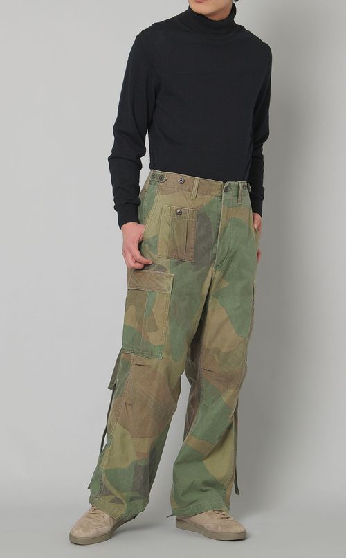カモフラアーミーカーゴパンツ