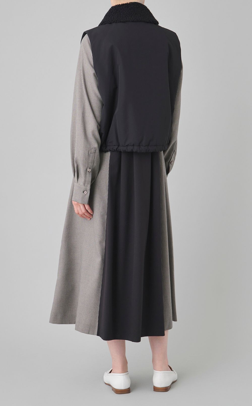 中綿ショートベスト