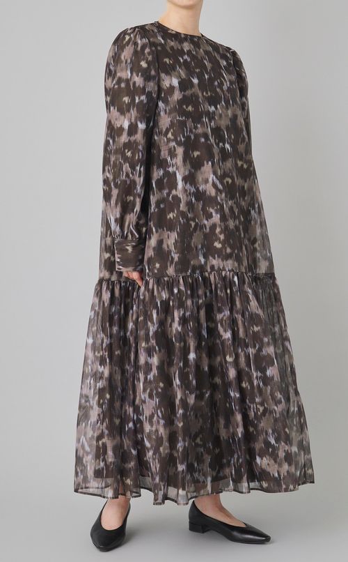 フラワープリントフレアワンピース