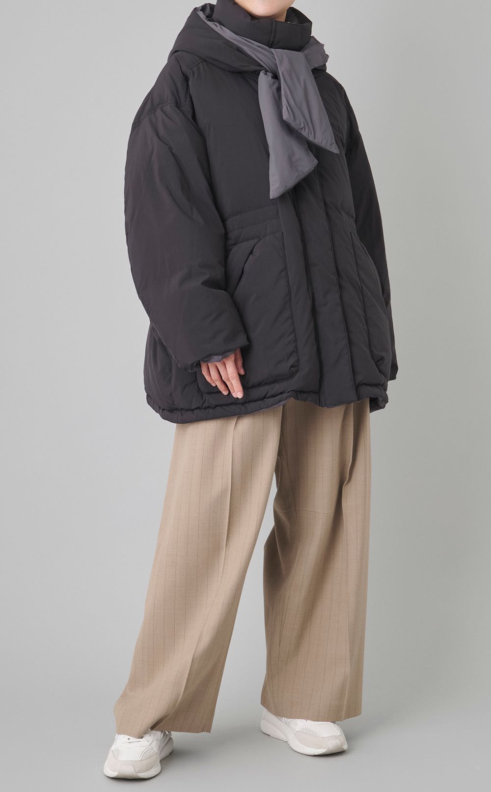 フーディリバーシブルダウンブルゾン