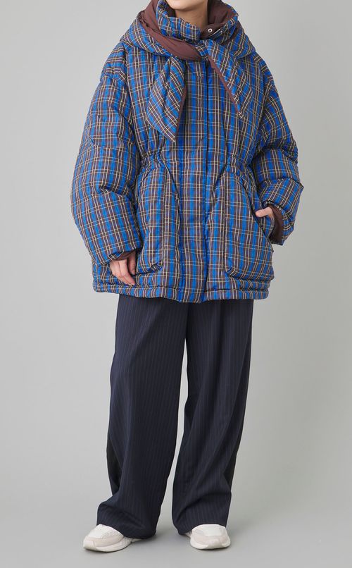 フーディリバーシブルダウンブルゾン