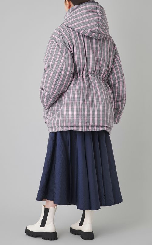 フーディリバーシブルダウンブルゾン