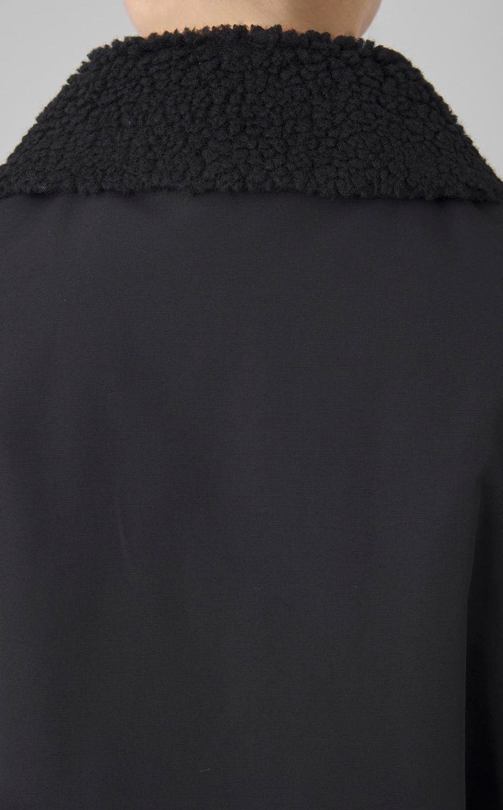 中綿ショートベスト