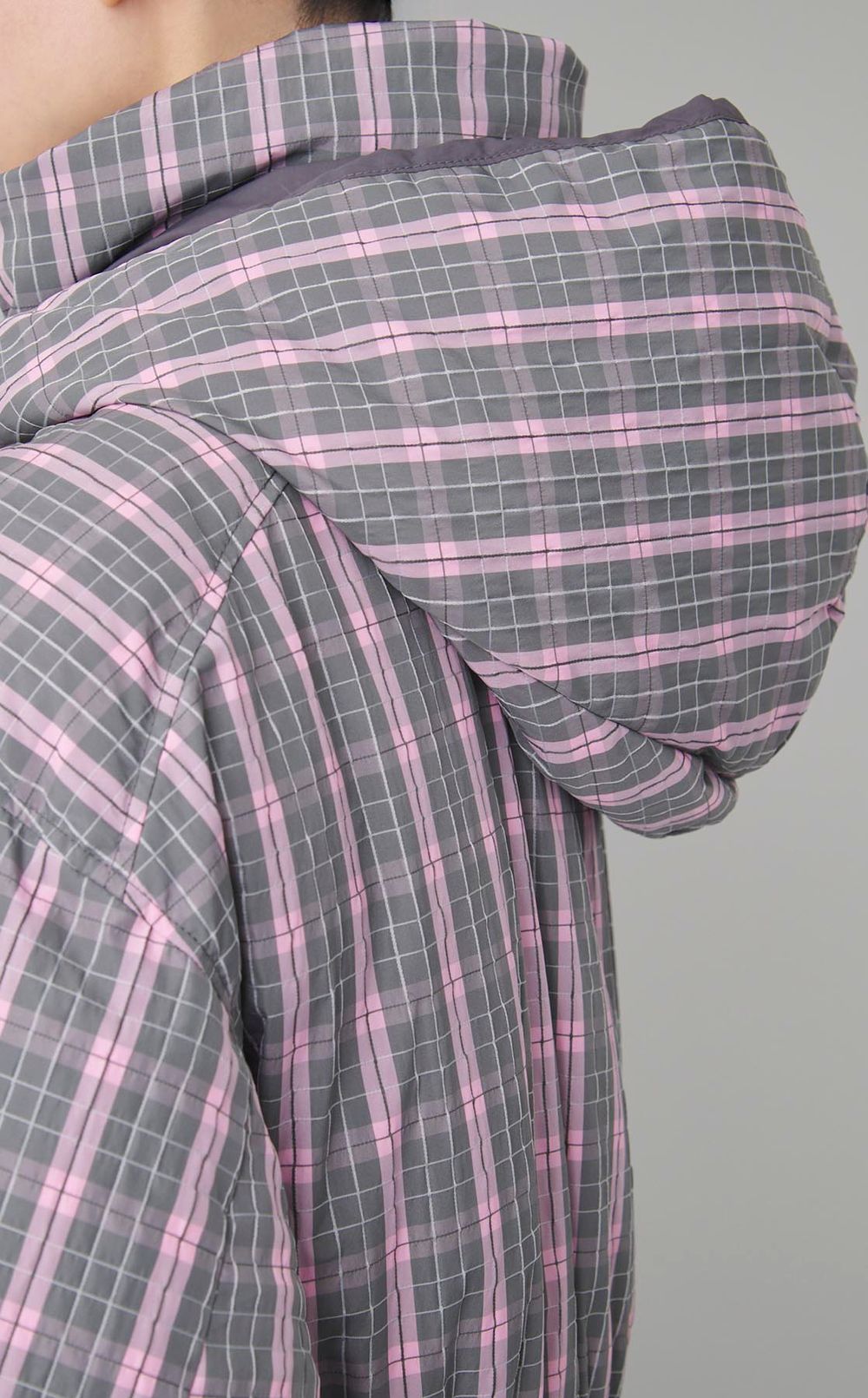 フーディリバーシブルダウンブルゾン