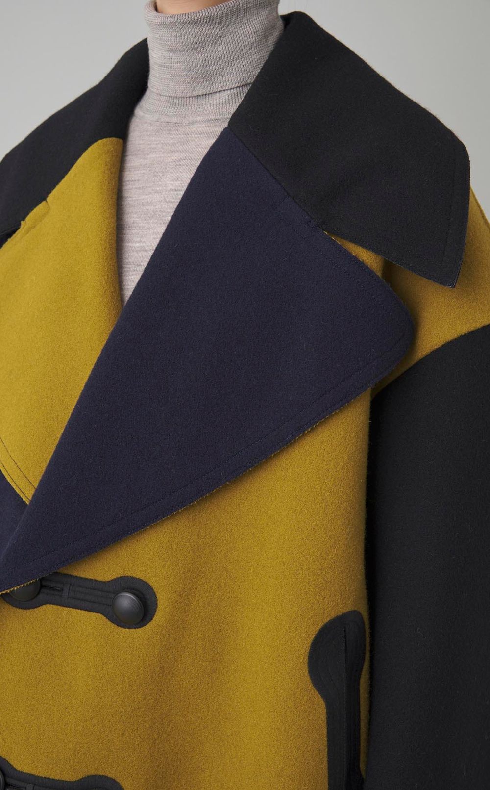 クレイジーパターンPコート