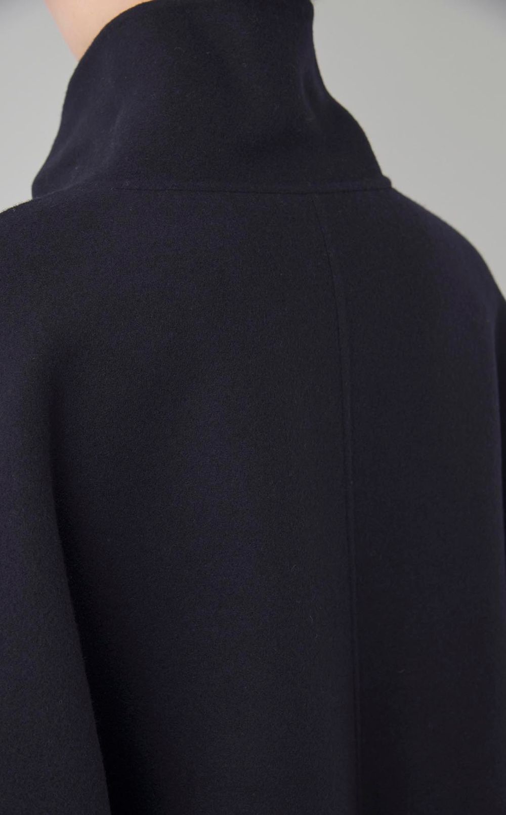 メルトンスタンドネックリバーブルゾン