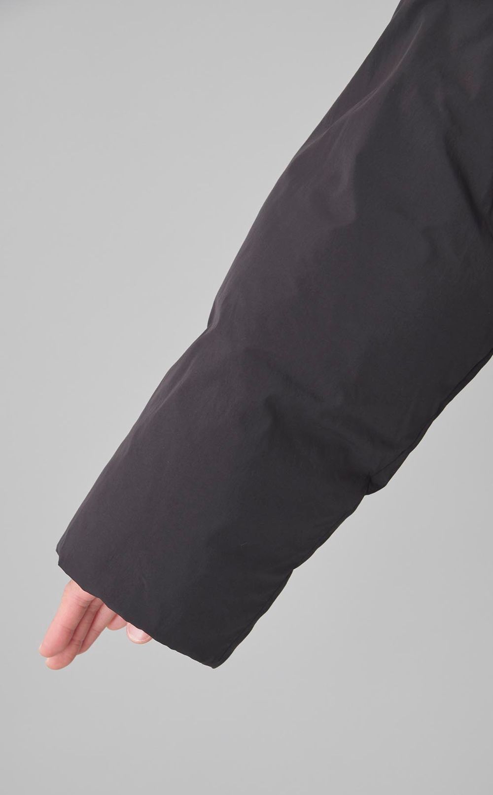 フーディリバーシブルダウンブルゾン