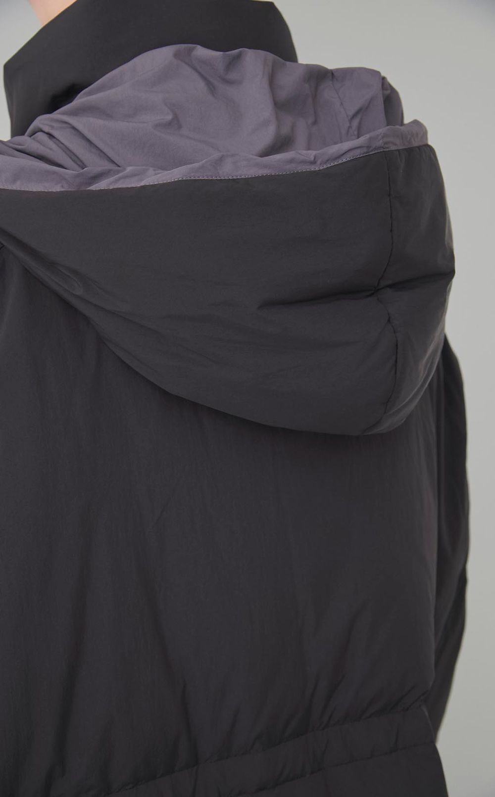 フーディリバーシブルダウンブルゾン