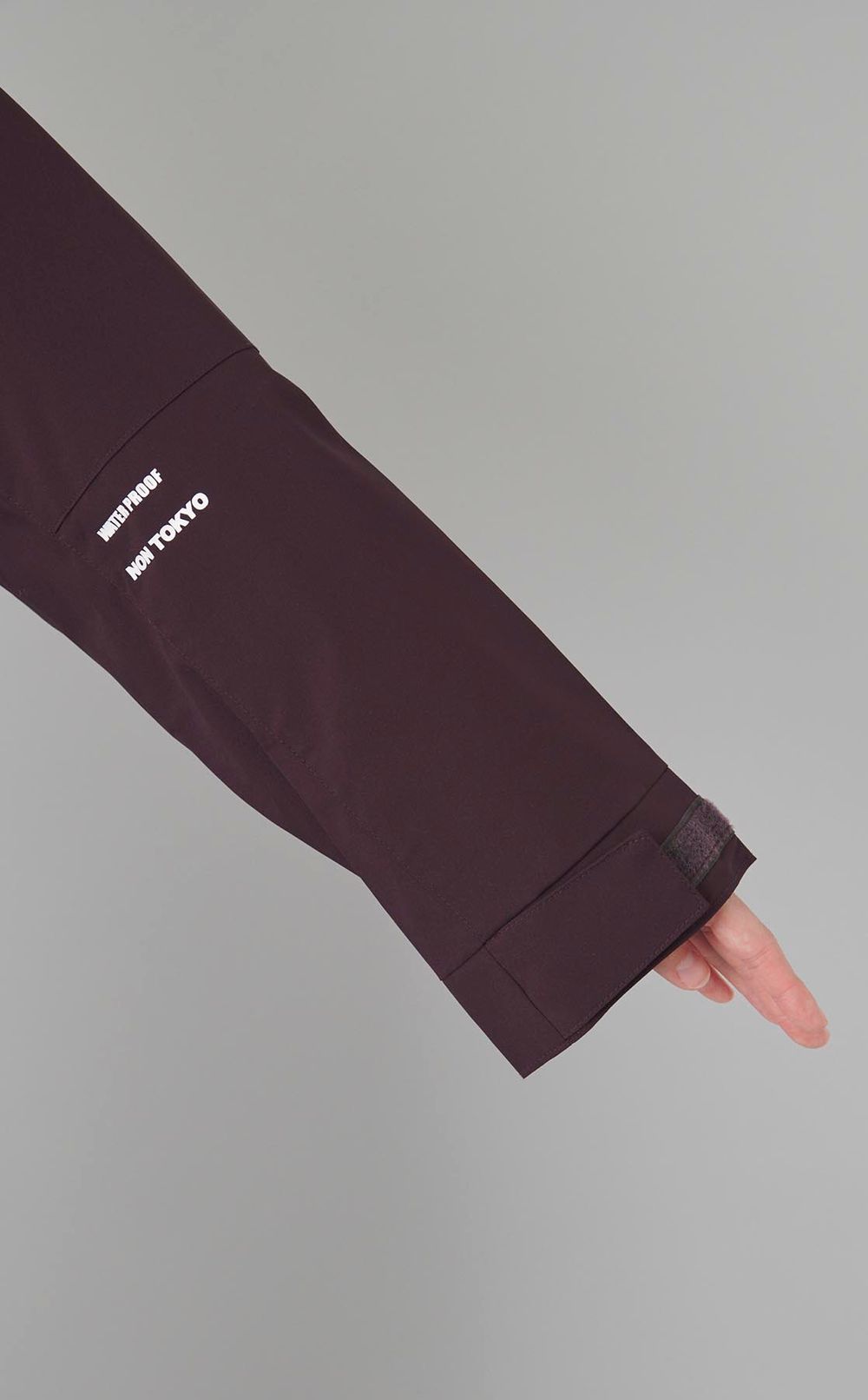 フリルレイヤーハーフジップワンピース