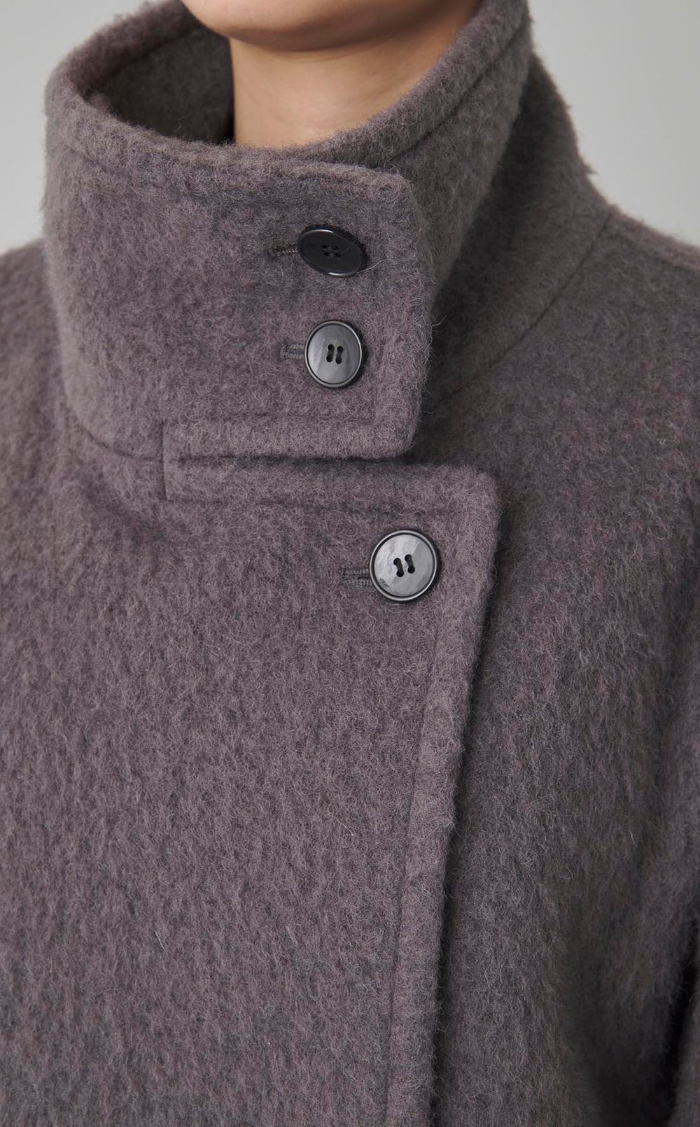 スタンドカラーショートコート