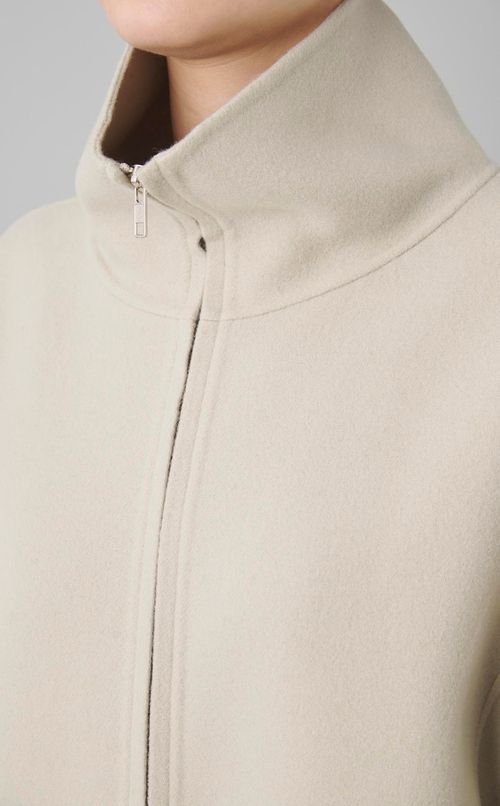 メルトンスタンドネックリバーブルゾン