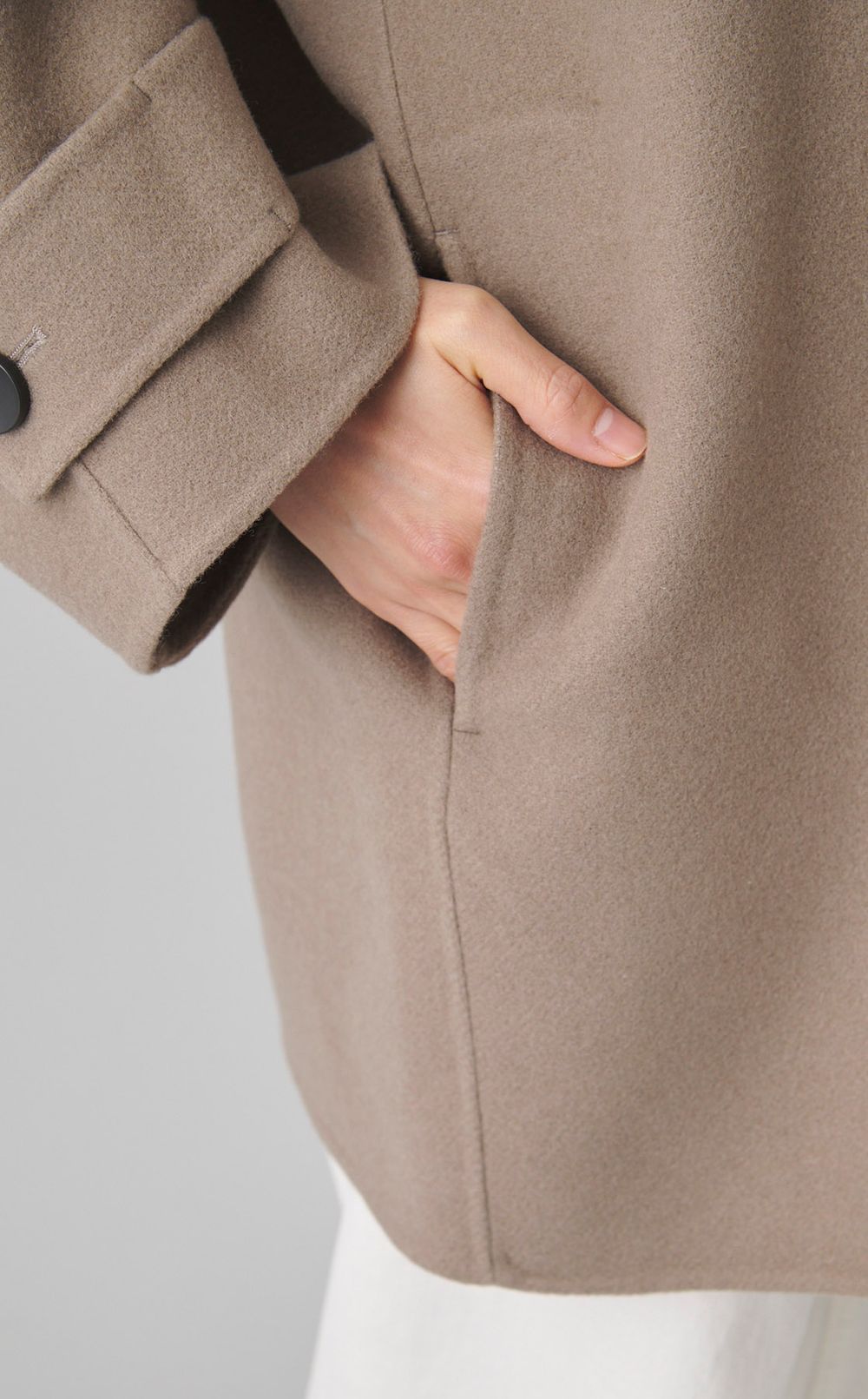 メルトンリバーミドルダッフルコート