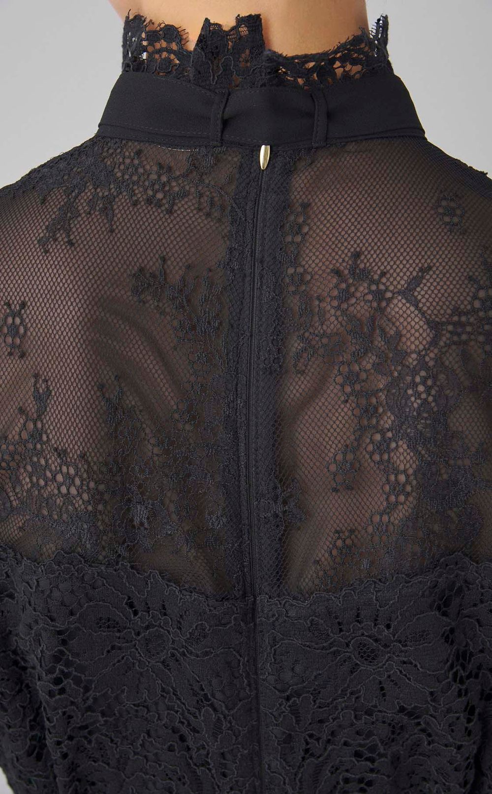 フローラルレースワンピース