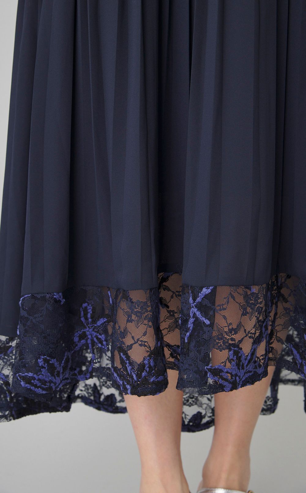 フラワーレースプリーツワンピース