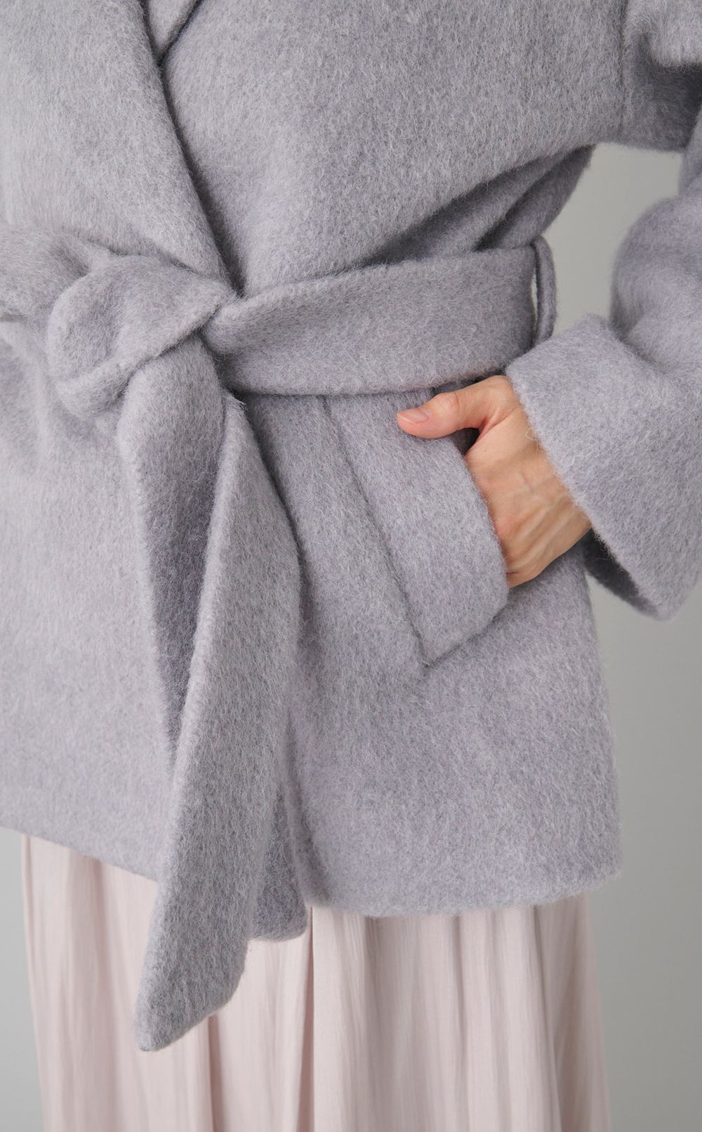 ベルト付きウールショートコート