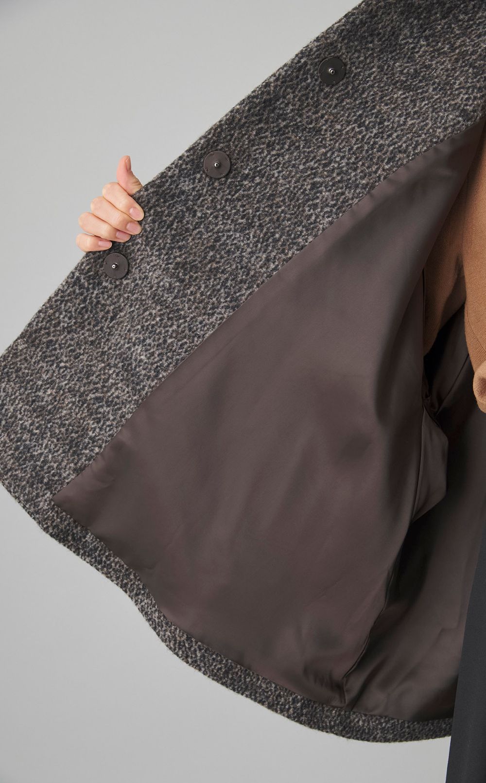 ステンカラーショートフレアコート