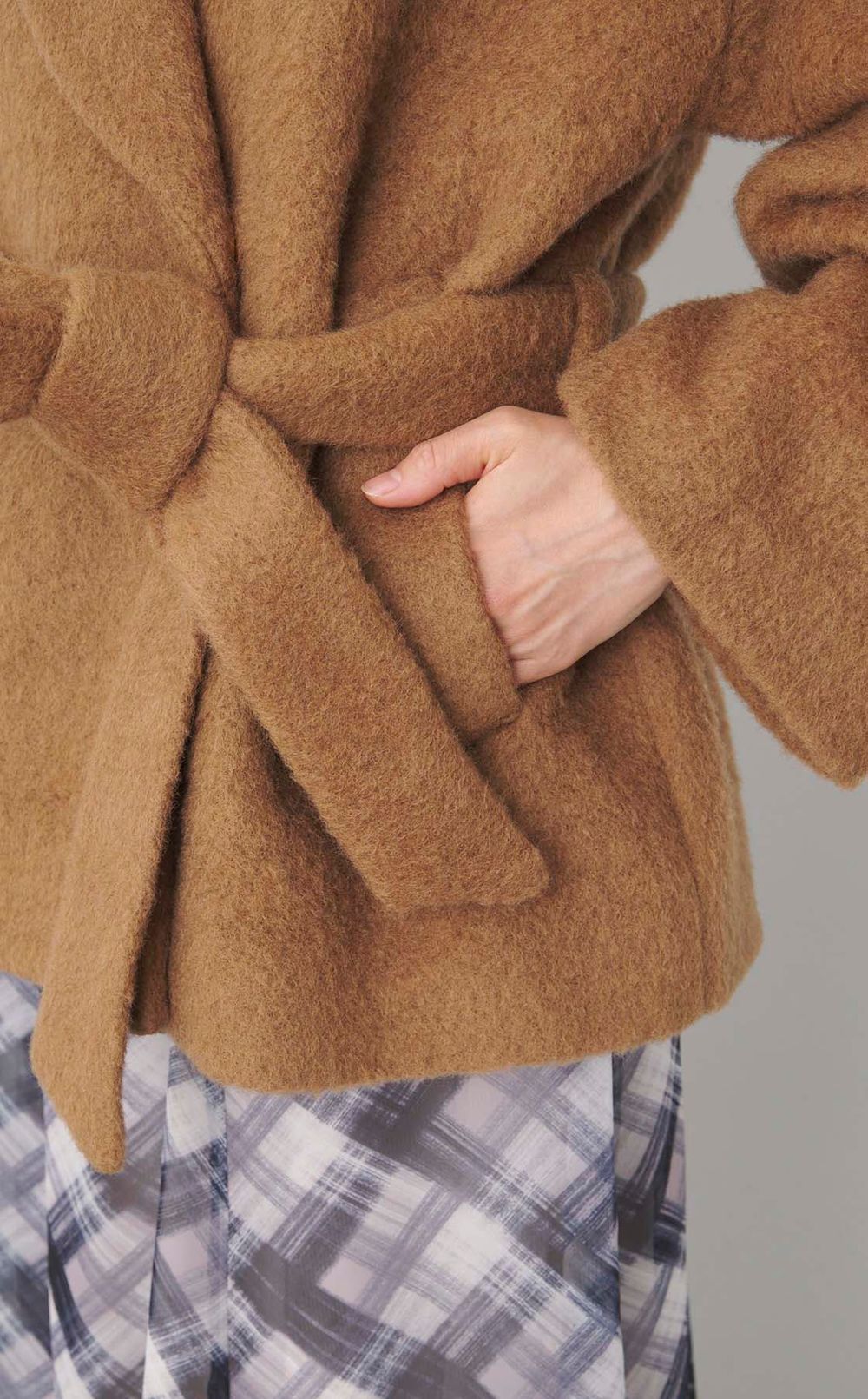 ベルト付きウールショートコート