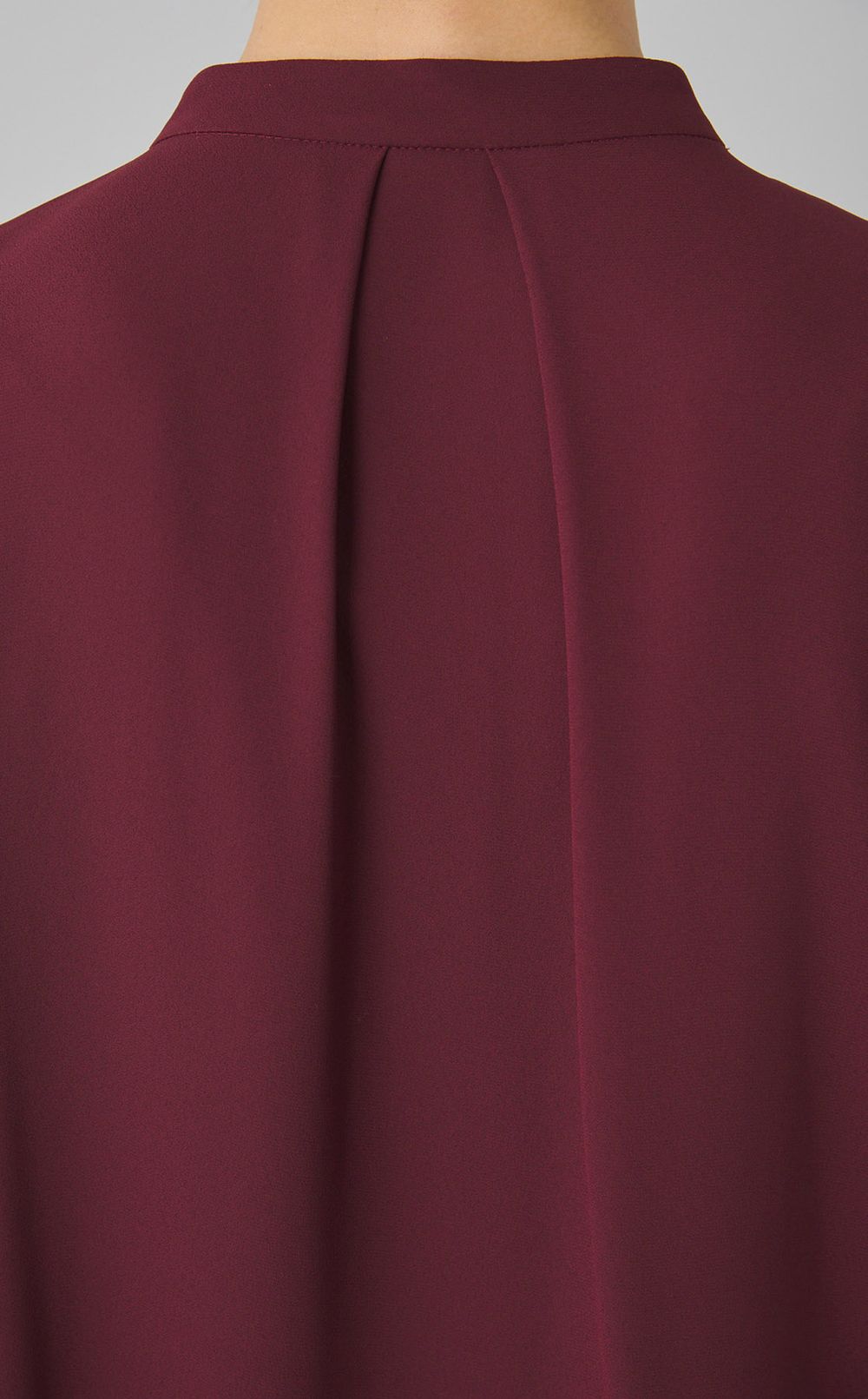 フロントラッフルパールボタンブラウス