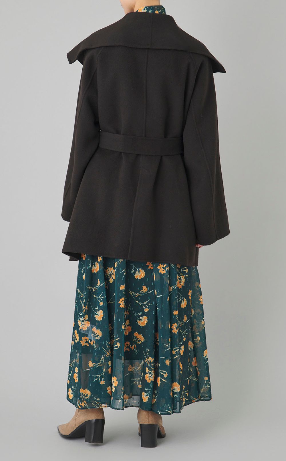 ビッグカラーミディ丈コート