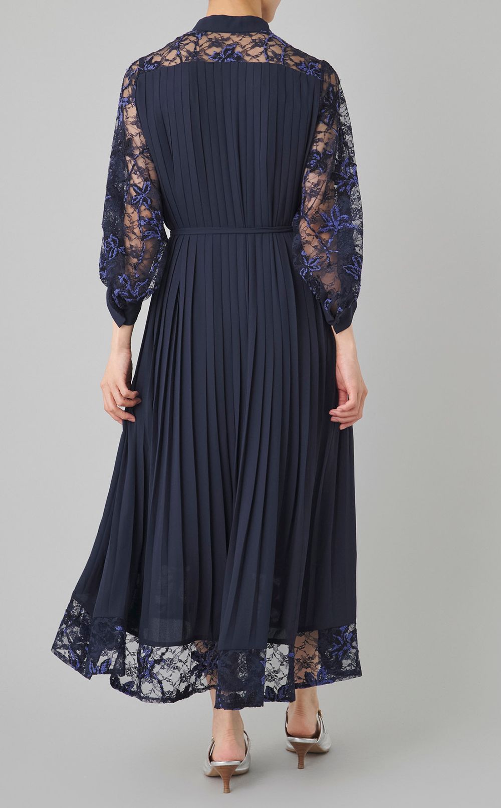 フラワーレースプリーツワンピース