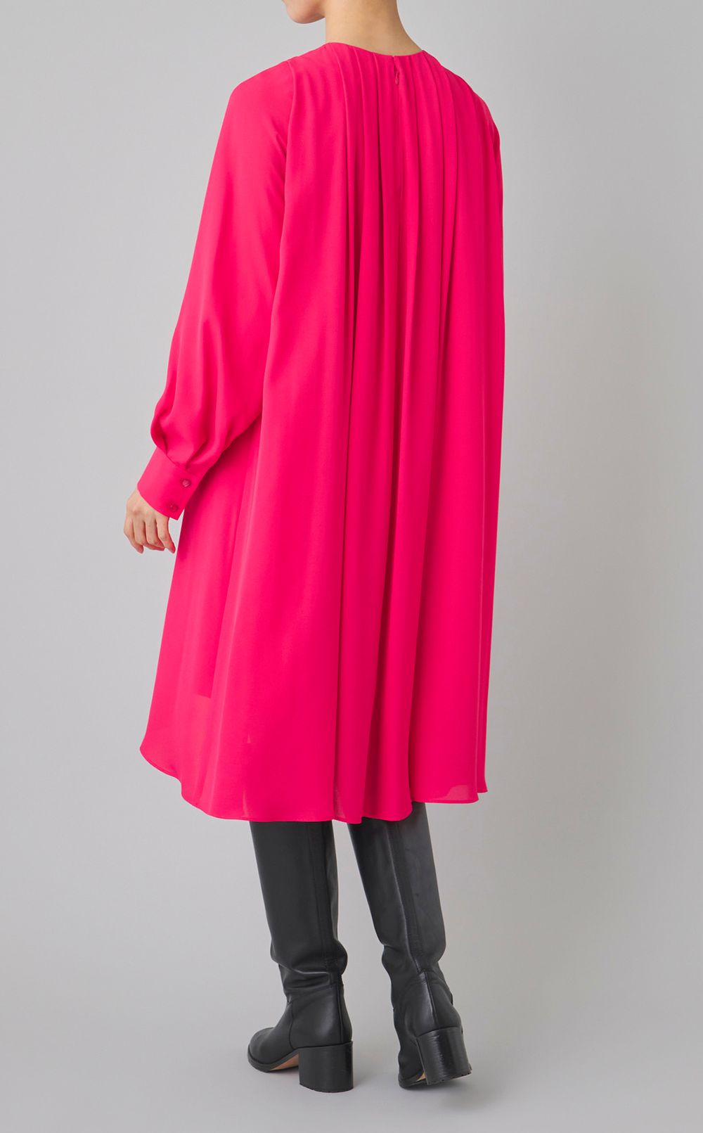 タックフレアジョーゼットワンピース