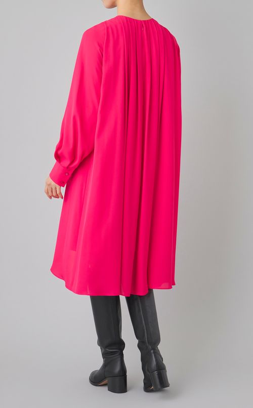 タックフレアジョーゼットワンピース