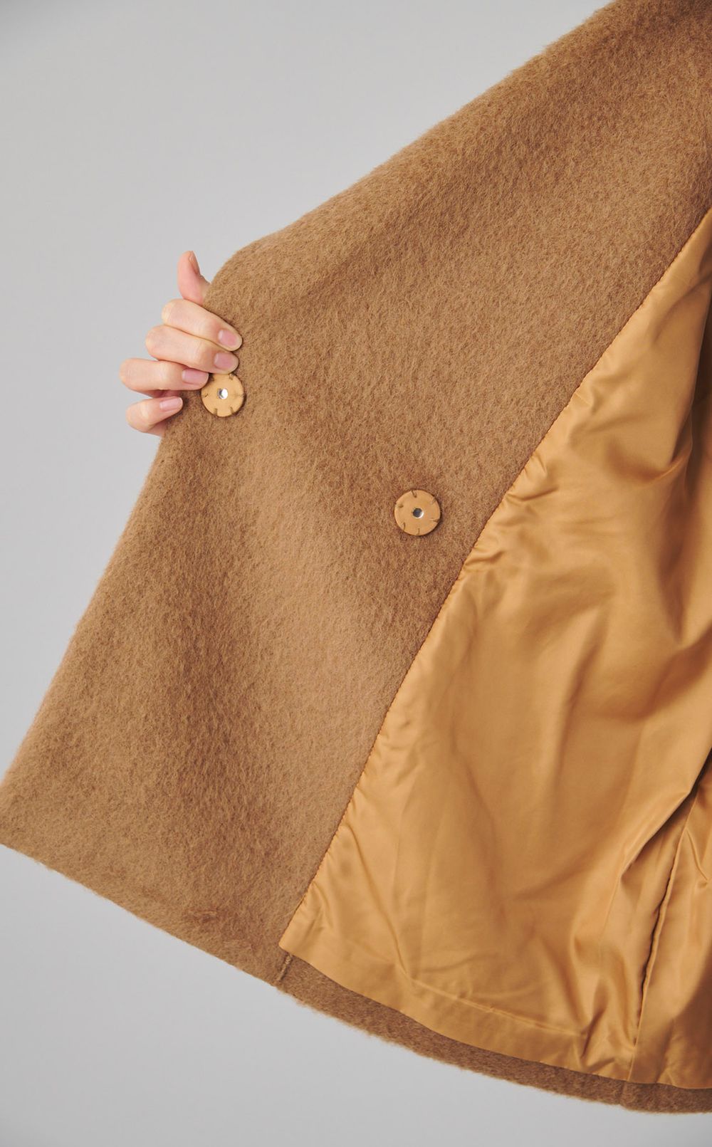 ベルト付きウールショートコート