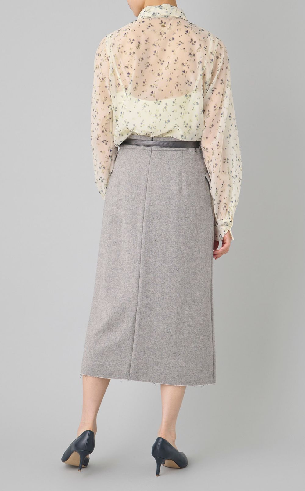 ボウタイ付きシアーシャツ