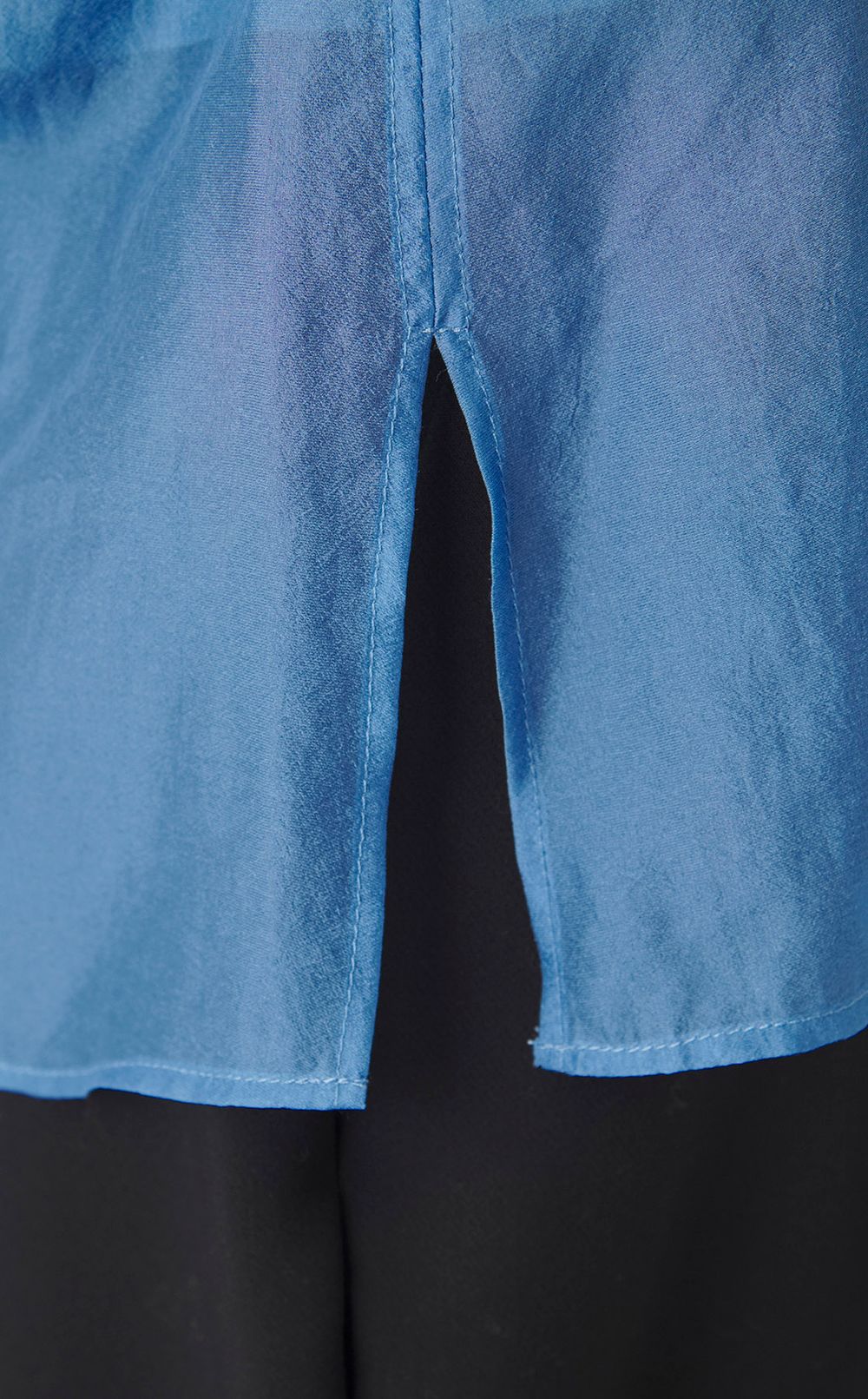 ボウタイ付きシアーシャツ