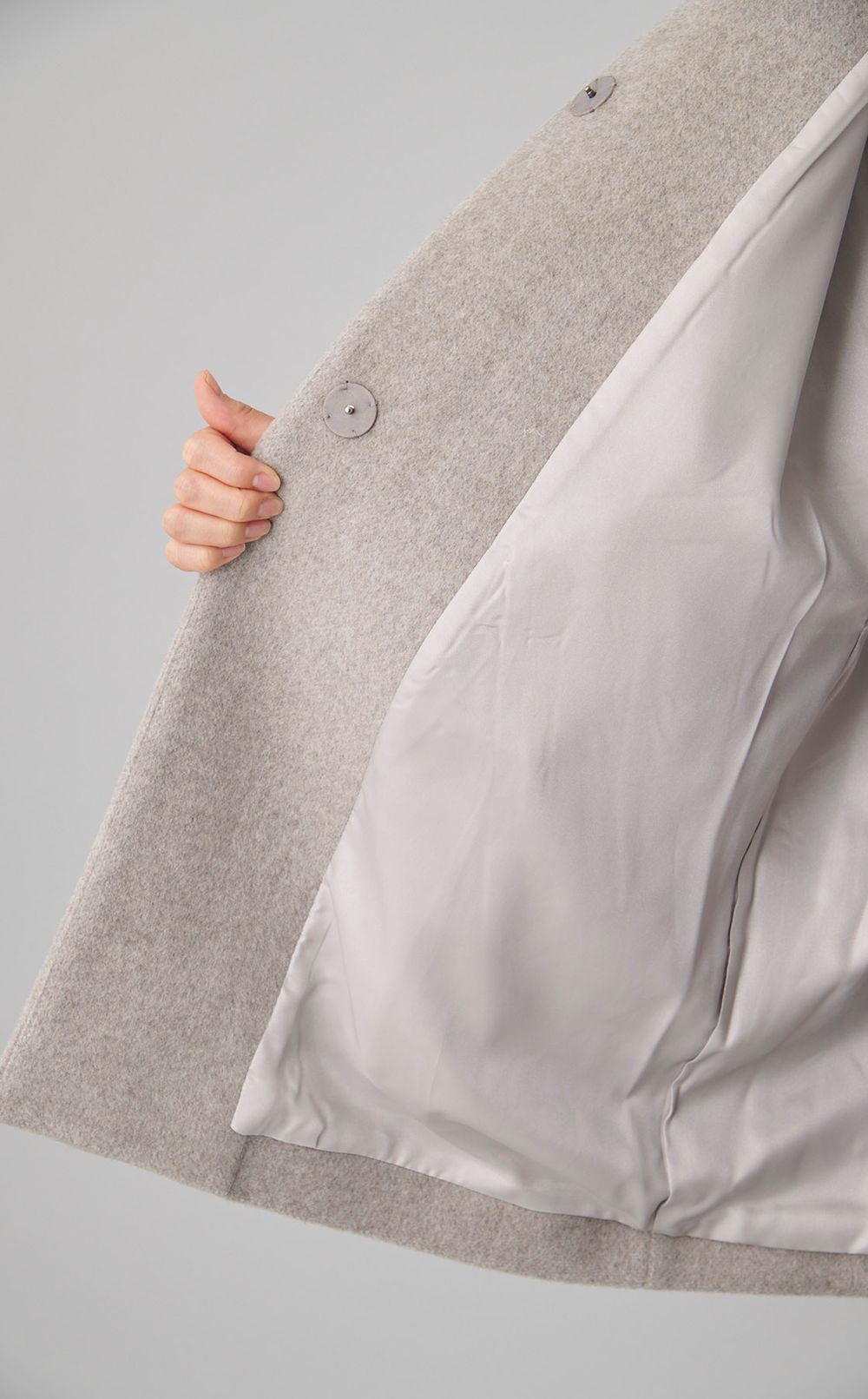 ノーカラーテントコート