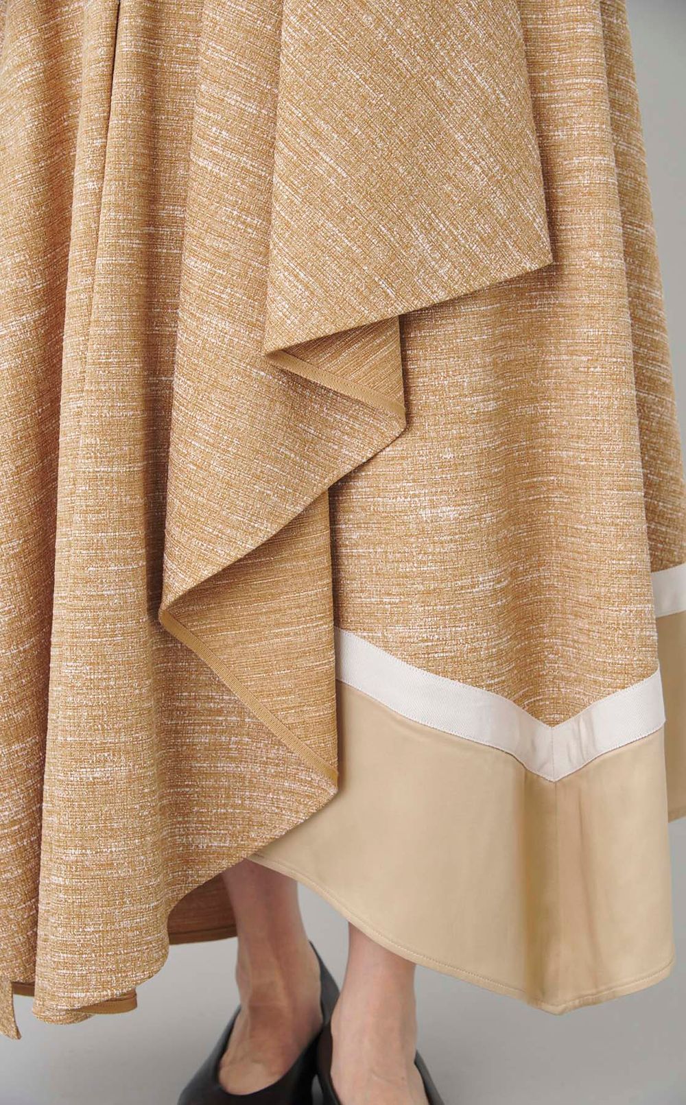 スラブツイードフレアスカート