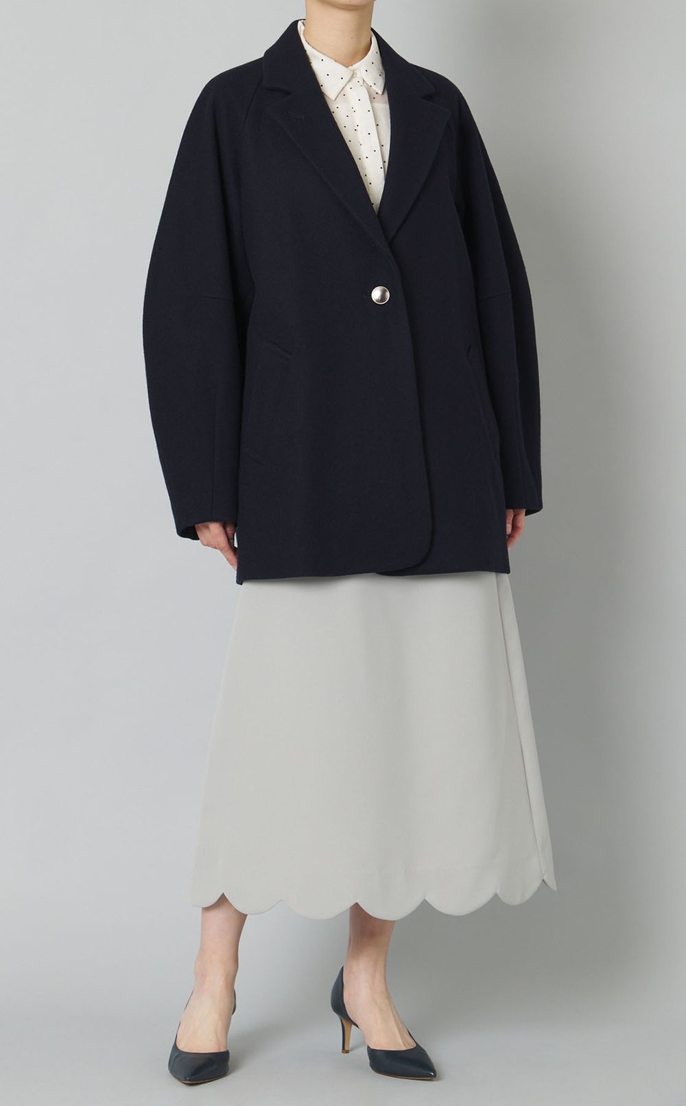 スカラップミディスカート