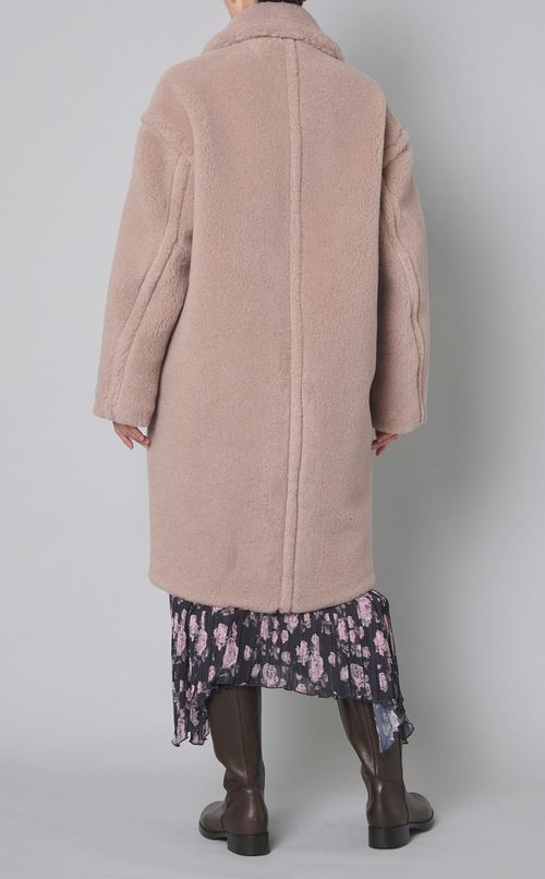 コクーンシルエットボアコート